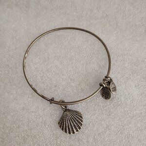 Alex and Ani Seashell Shell Beach Silver Charm Bracelet Bangle 171